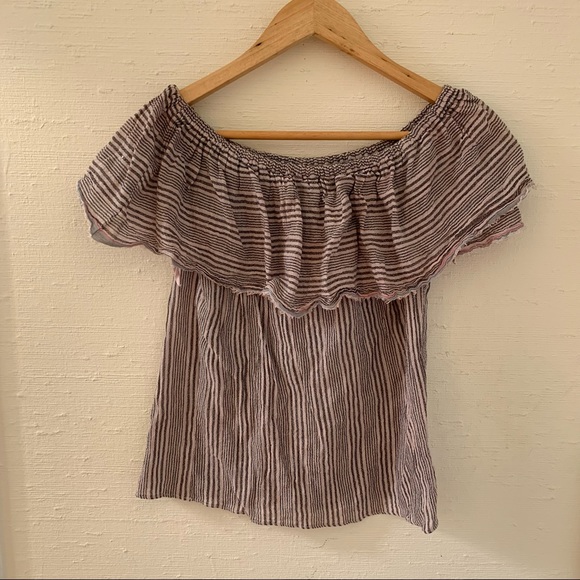 Bailey 44 Off shoulder ruffle top - Picture 2 of 3